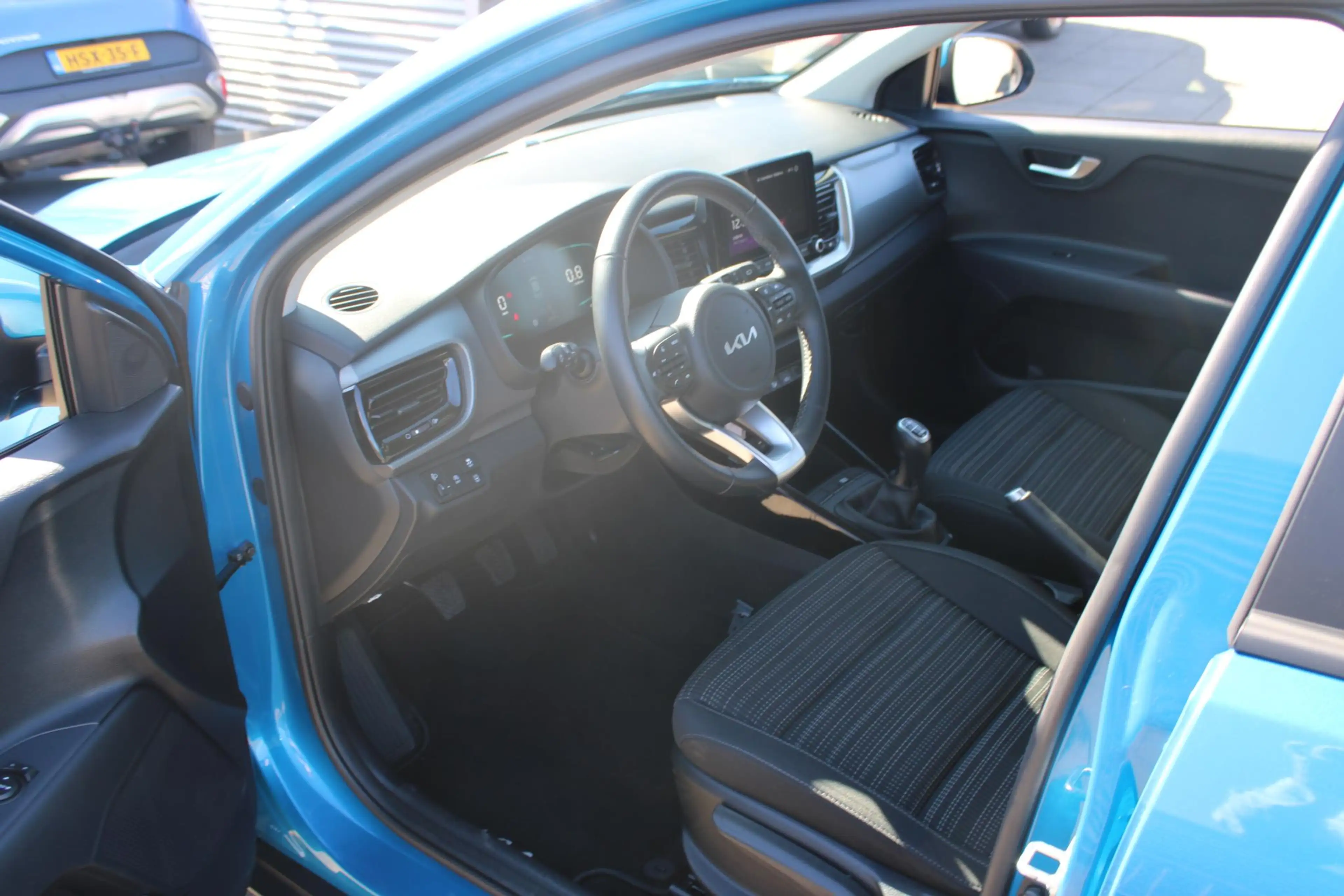 Kia Stonic 1.0 T-GDi MHEV DynamicLine — photo 15