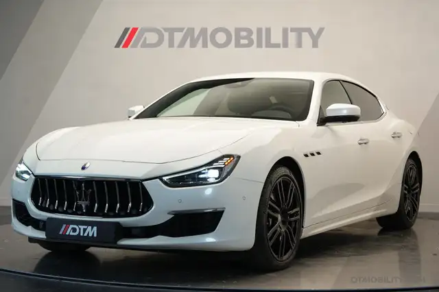 Maserati Ghibli 3.0 V6 D GranLusso | Zegna interieur | Bowers & Wi
