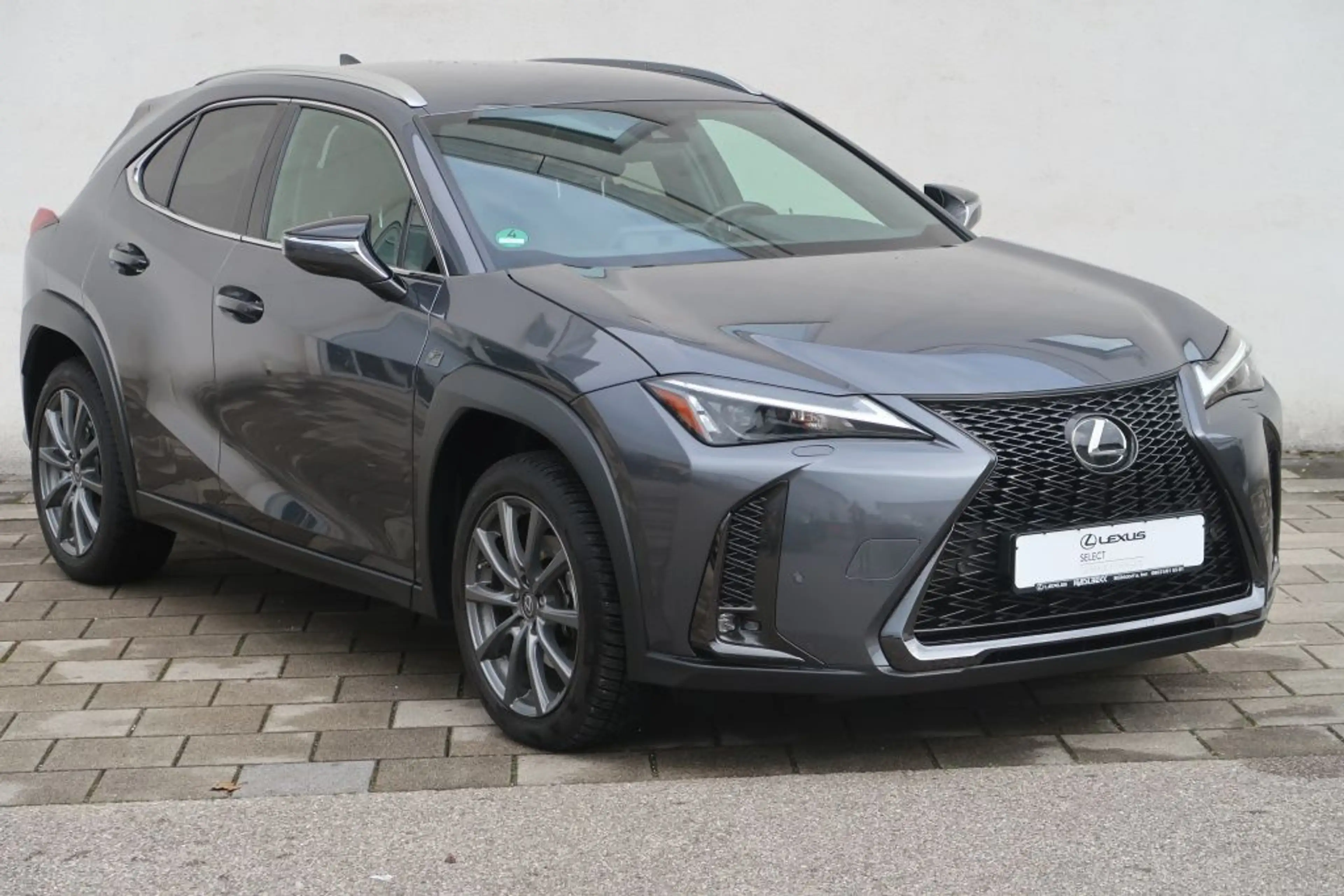 Lexus UX 250h F SPORT Design — photo 2