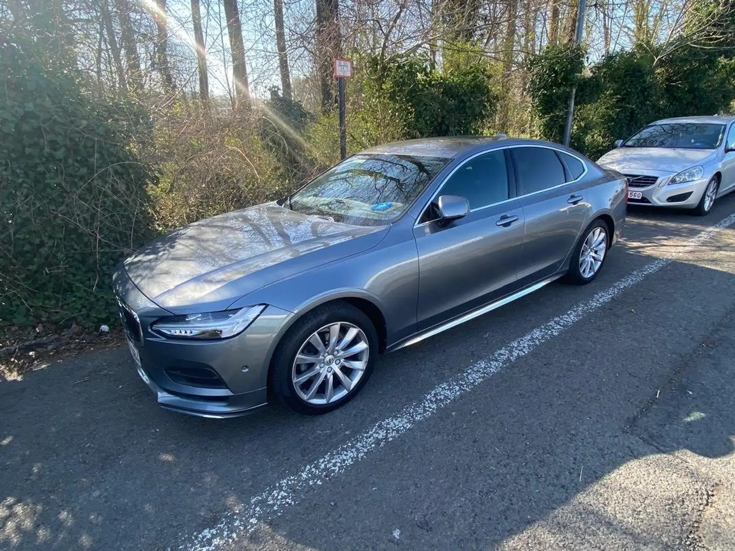 Volvo S90 2.0 D3 Inscription Stříbrná - 1