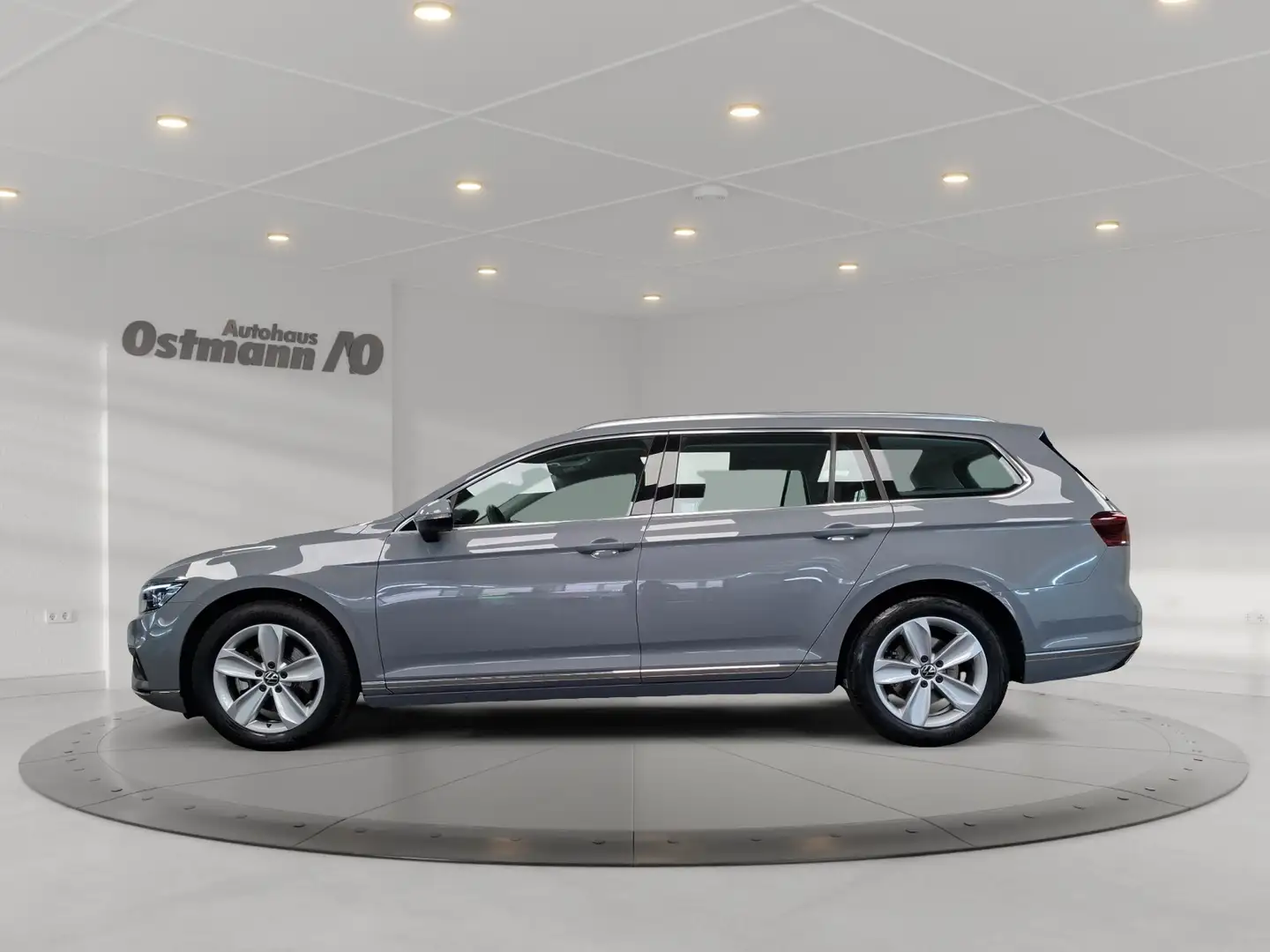 Volkswagen Passat Variant 2.0 TDI AHK Matrix RFK Navi Grau - 2