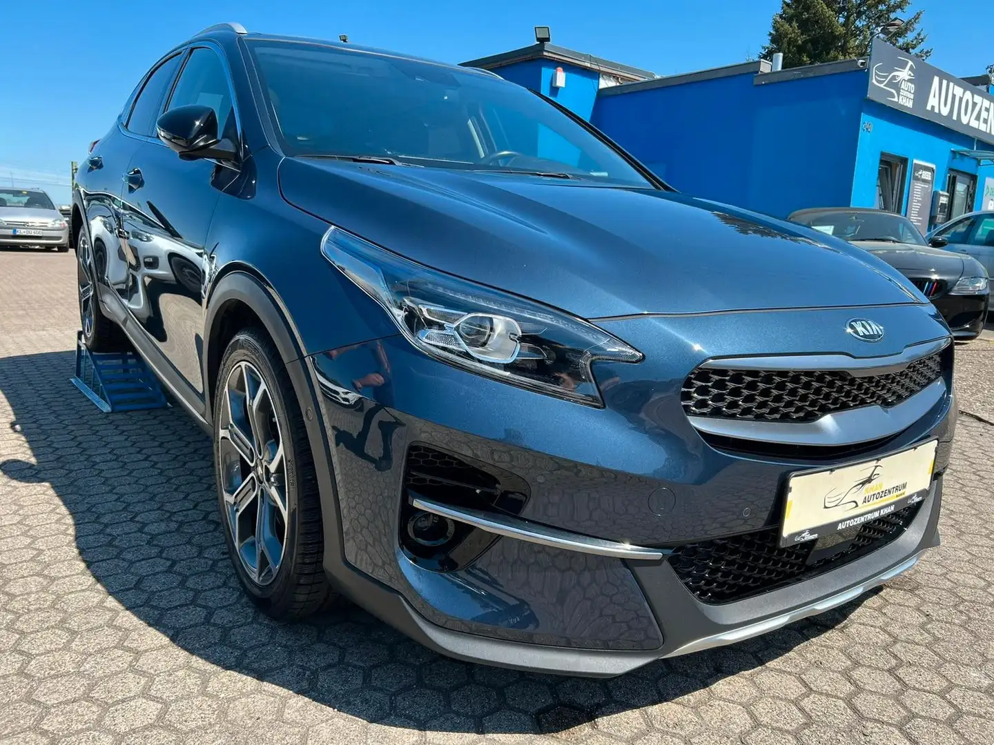 Kia XCeed Platinum Edition LED/NAVI/KAMERA/JBL Blau - 1