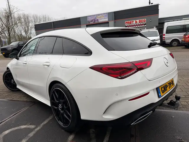 Mercedes-Benz Cla view 4
