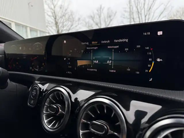 Mercedes-Benz Cla view 20