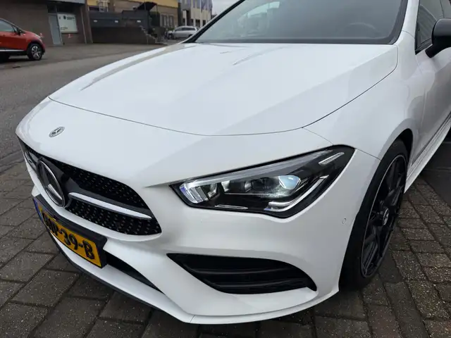 Mercedes-Benz Cla view 12