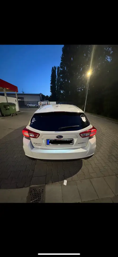 Subaru Impreza 1.6i Lineartronic Exclusive Blanc - 1