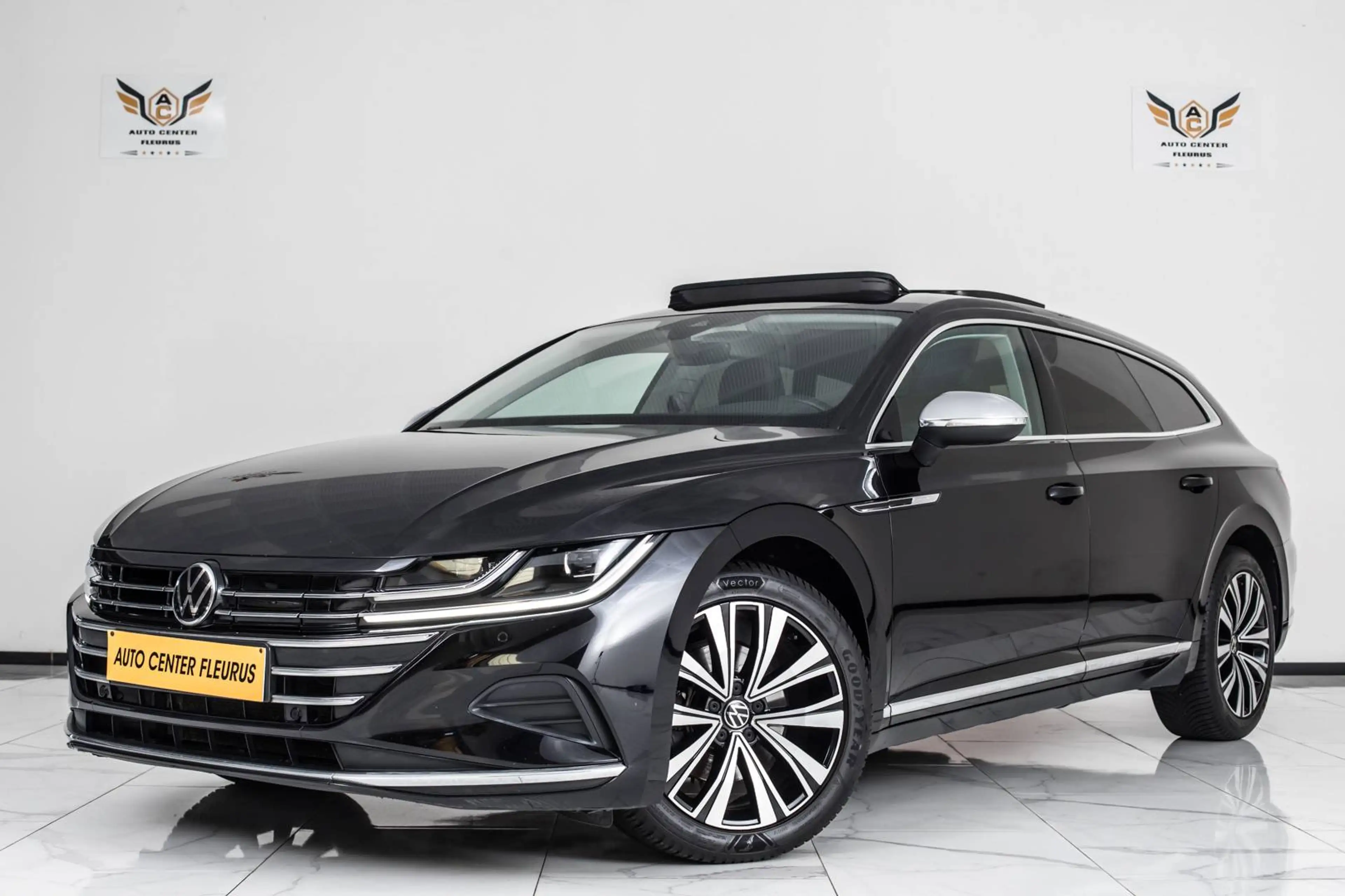 Volkswagen Arteon eHybrid 1.4 Elegance — photo 2