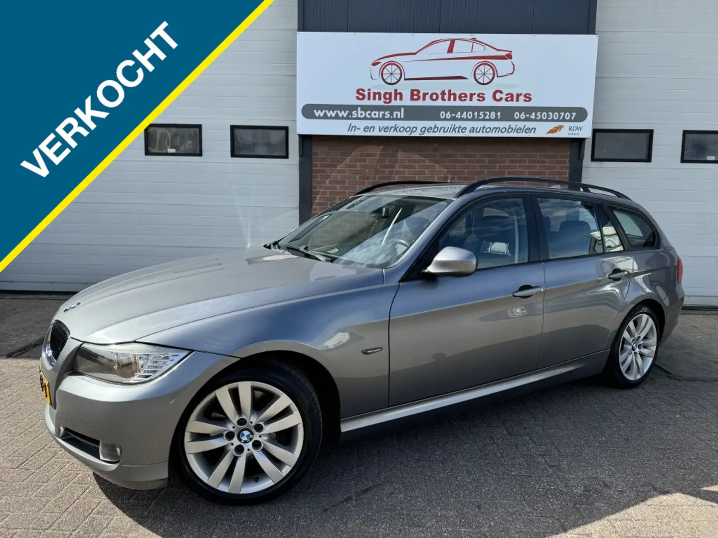 BMW 320 3-serie Touring 320i Lci AIRCO CRUIS LEER NAVI NAP Grijs - 2