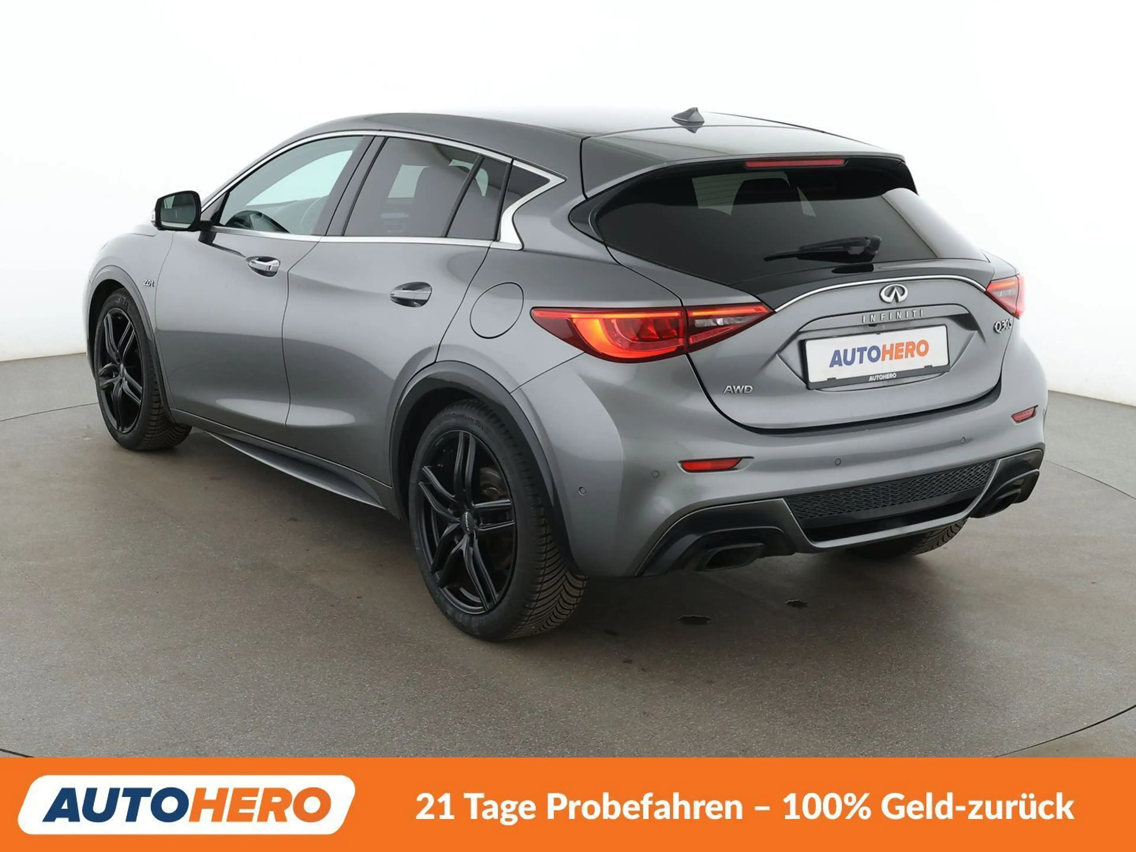 Infiniti Q30 2.0 Turbo Sport AWD Aut.*NAVI*CAM*PDC*SHZ*ALU* — photo 4