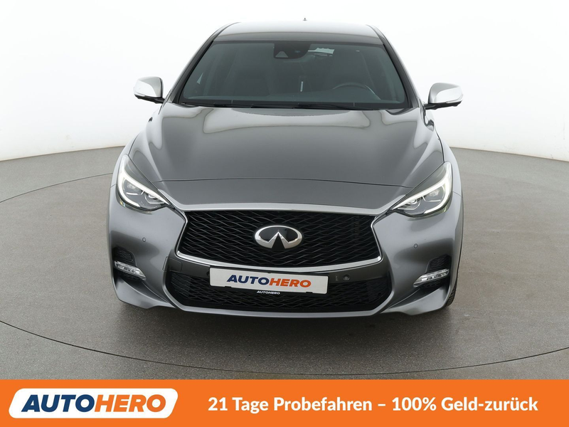 Infiniti Q30 2.0 Turbo Sport AWD Aut.*NAVI*CAM*PDC*SHZ*ALU* — photo 9