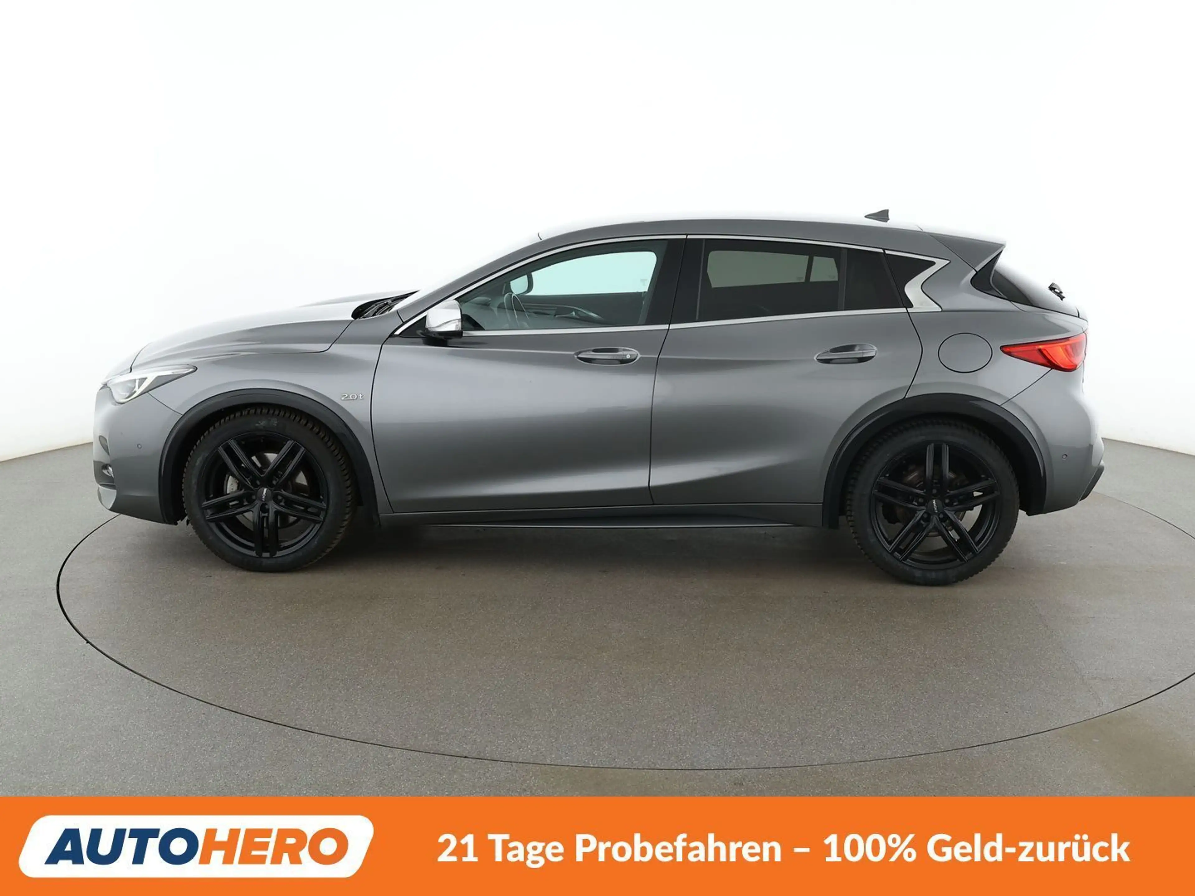 Infiniti Q30 2.0 Turbo Sport AWD Aut.*NAVI*CAM*PDC*SHZ*ALU* — photo 3
