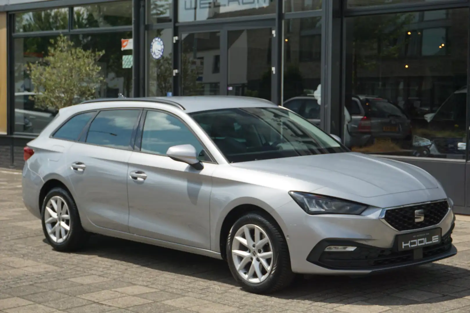 SEAT Leon Sportstourer 1.0 TSI Style | groot navi | digitale Grijs - 1