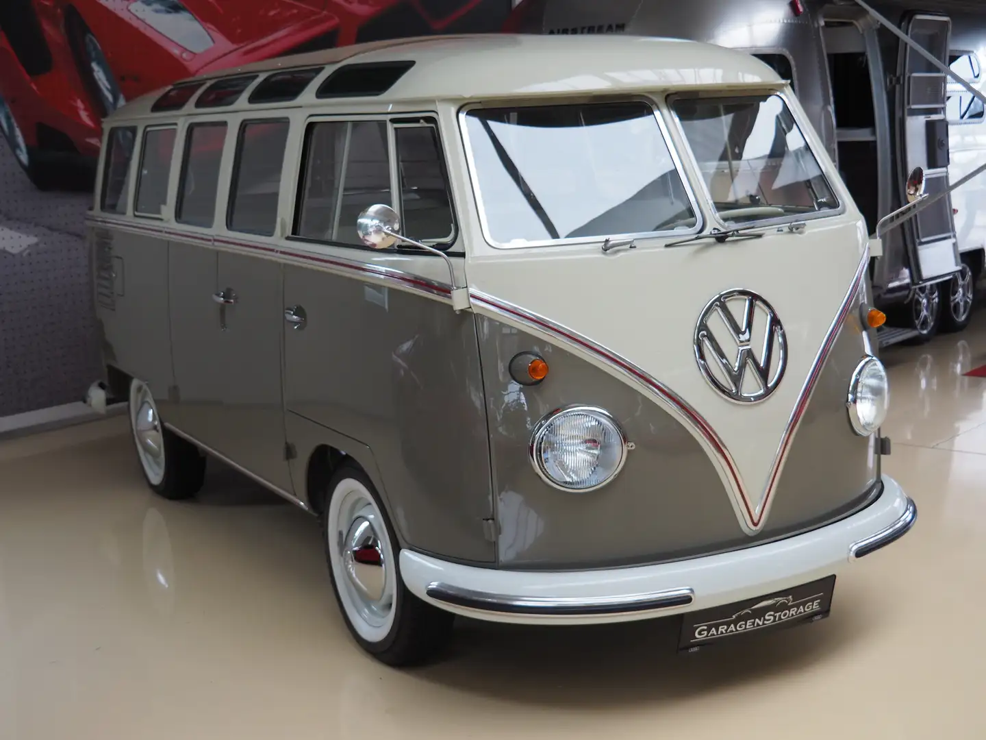 Volkswagen T1 Samba Typ 24  *  Sondermodell  *  23 Fenster  * Zilver - 2