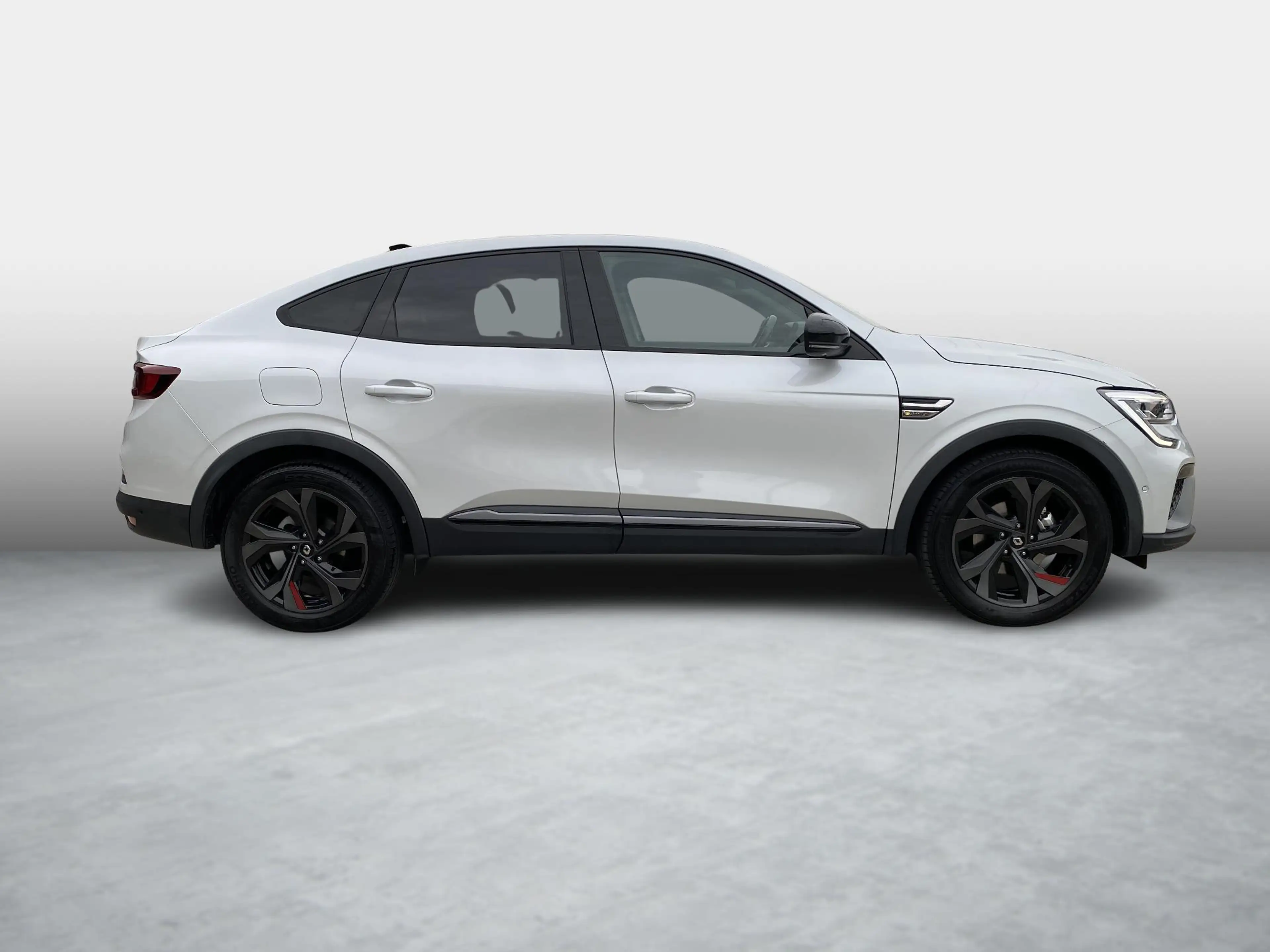 Renault Arkana R.S.Line E-TECH Hybrid — photo 3
