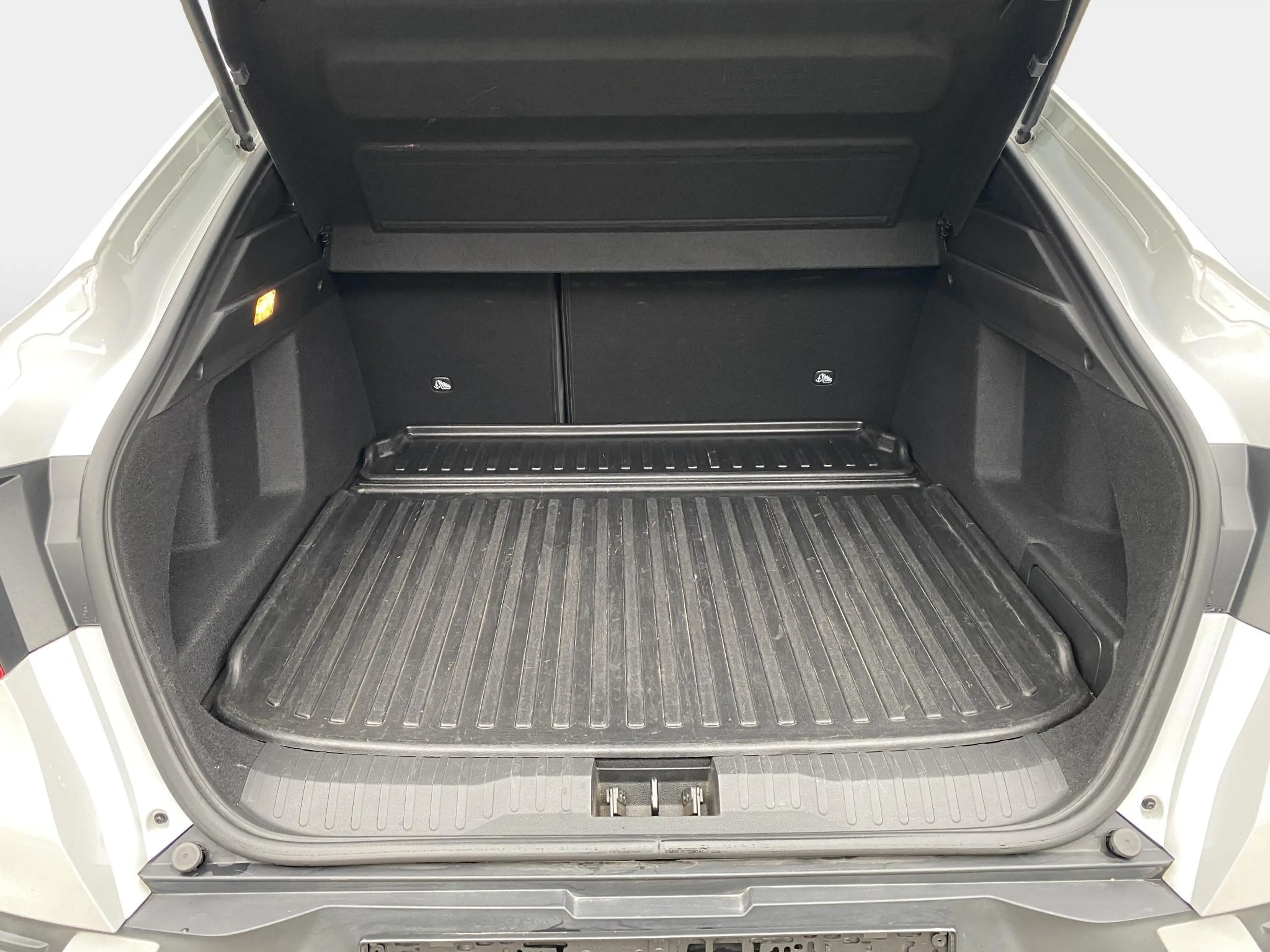Renault Arkana R.S.Line E-TECH Hybrid — photo 15