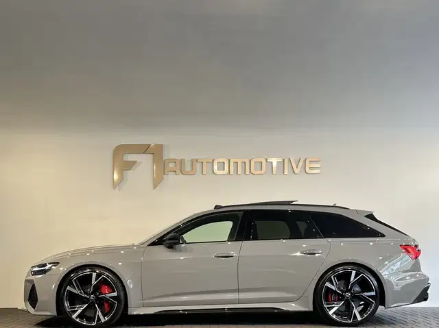 Audi RS6 view 8