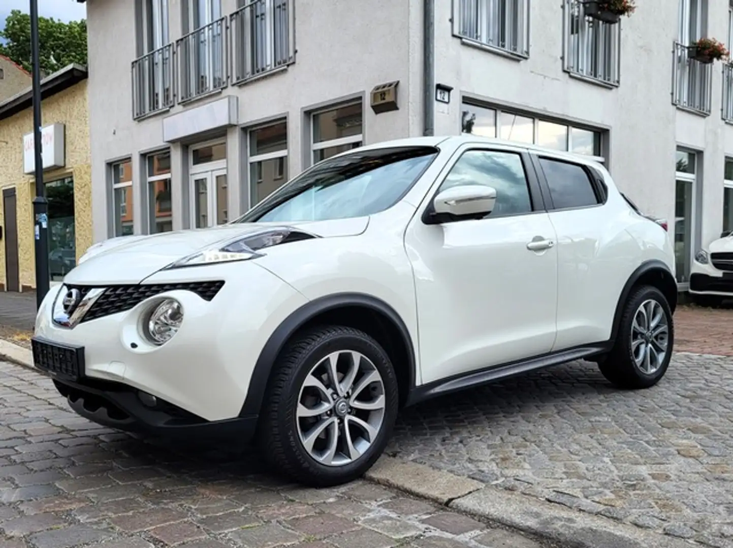 Nissan Juke DIG-T Tekna 4x2 360° Weiß - 1