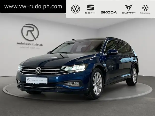 Volkswagen Passat Variant 1.5 TSI Business / Navi LED AHK