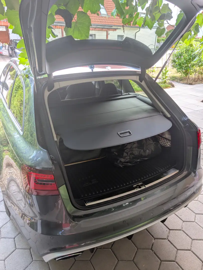 Audi RS6 A6 RS6 Avant 4,0 TFSI quattro Aut. Grau - 1