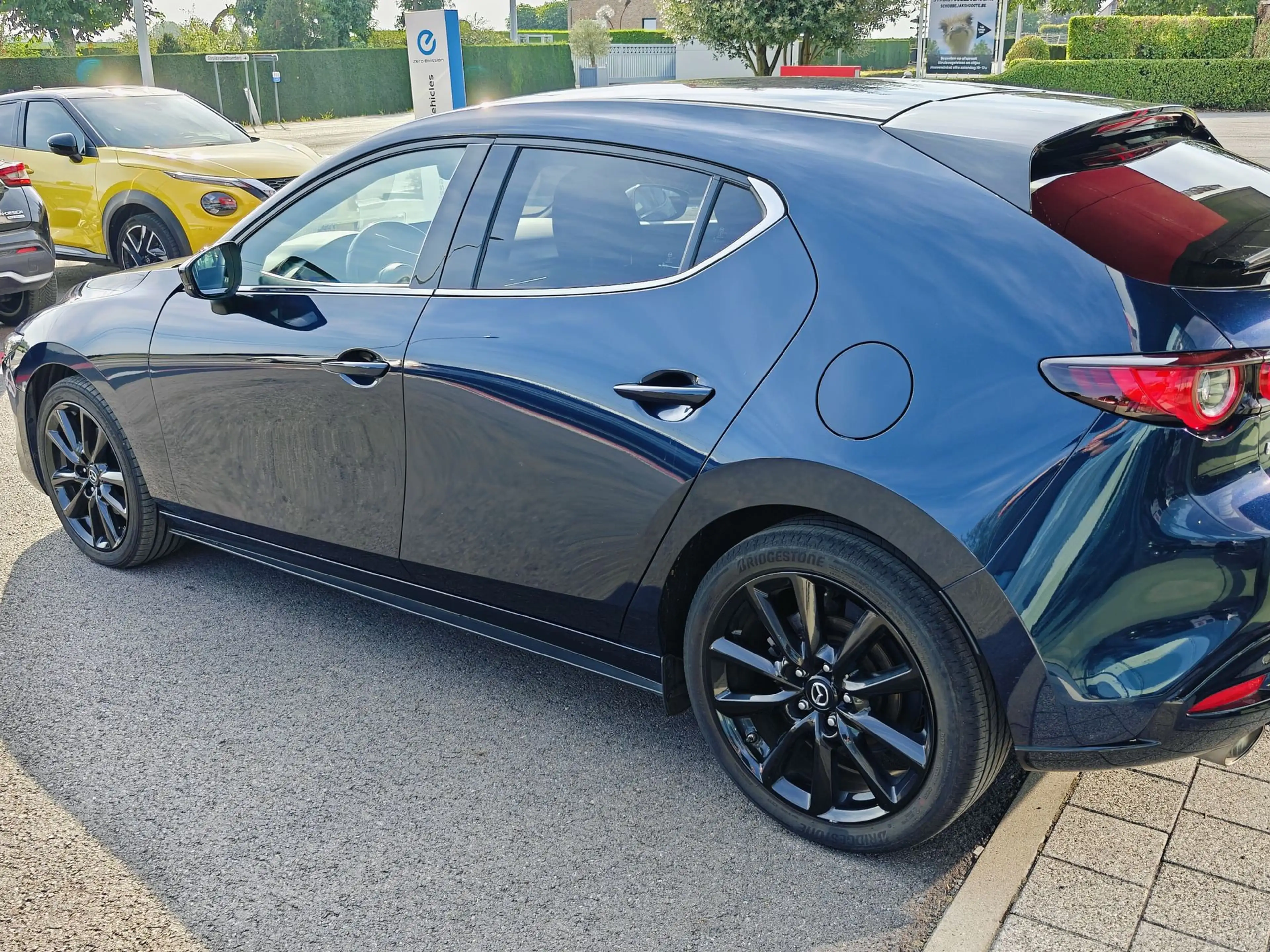 Mazda 3 2.0 E-Skyactiv X Homura — photo 4