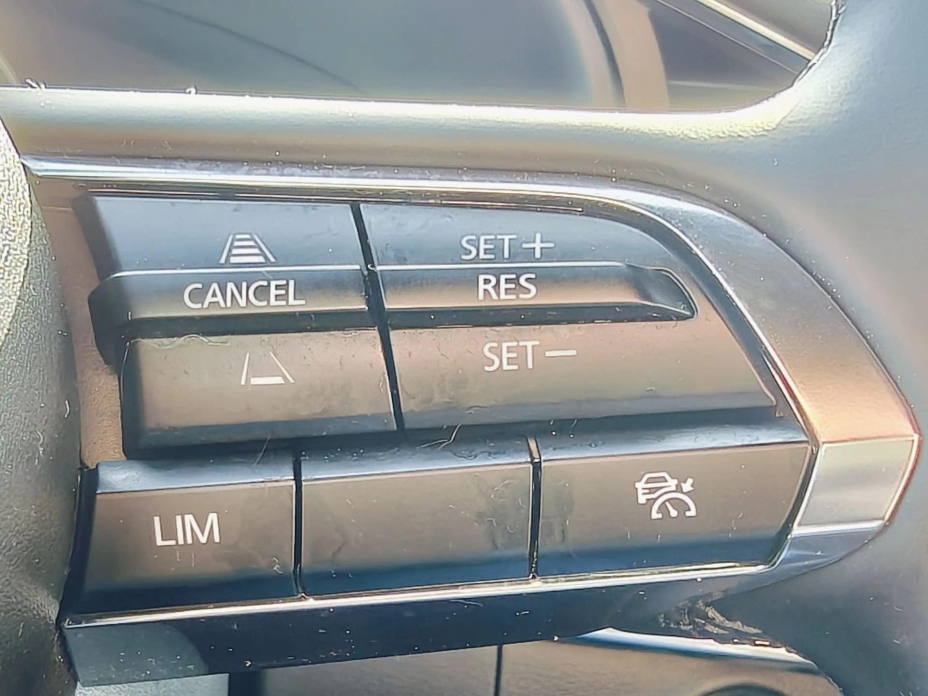 Mazda 3 2.0 E-Skyactiv X Homura — photo 15