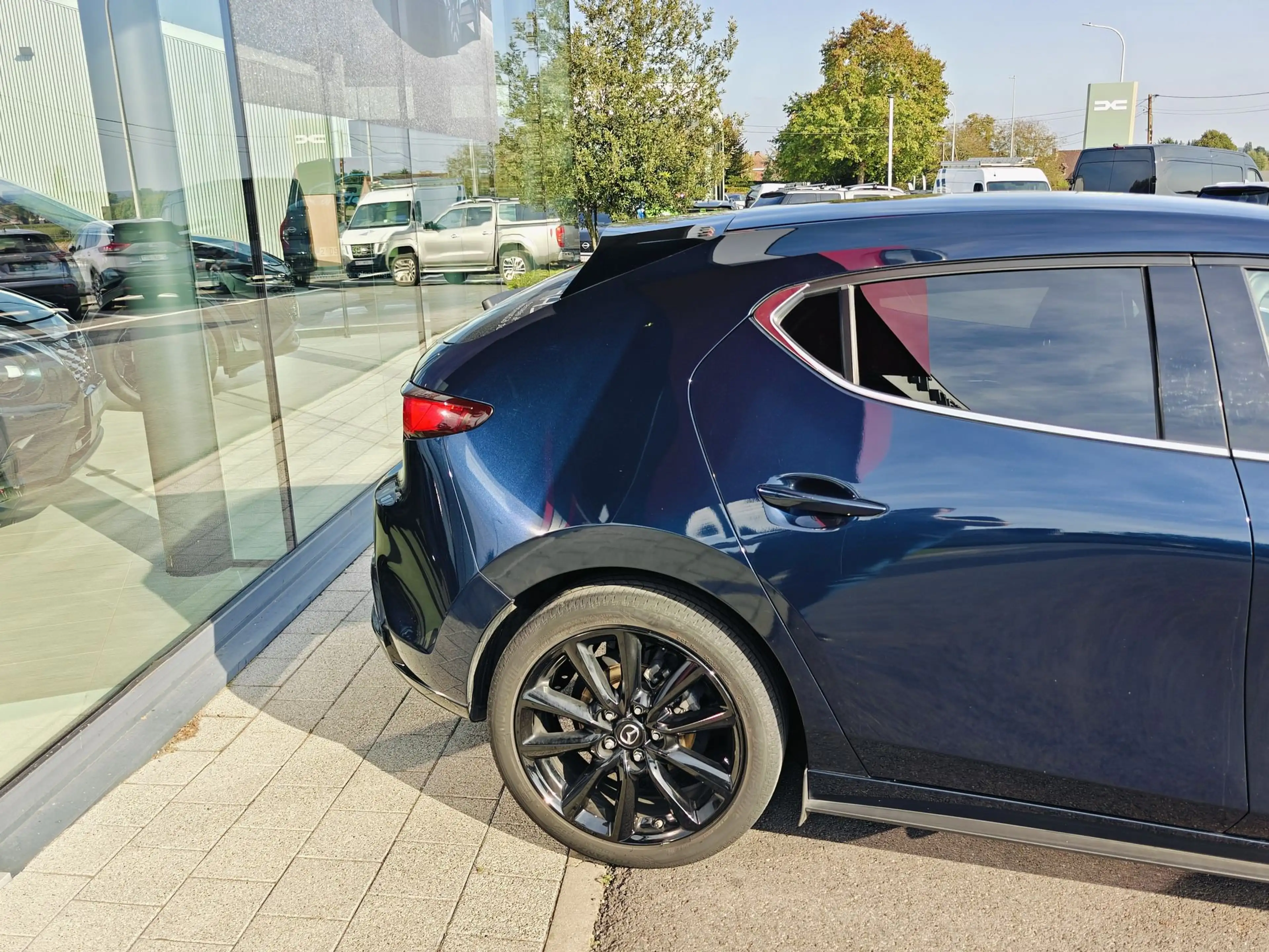 Mazda 3 2.0 E-Skyactiv X Homura — photo 9