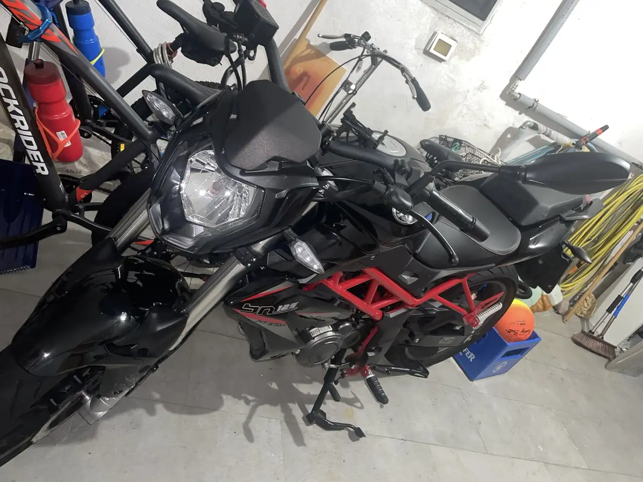 Benelli BN 125