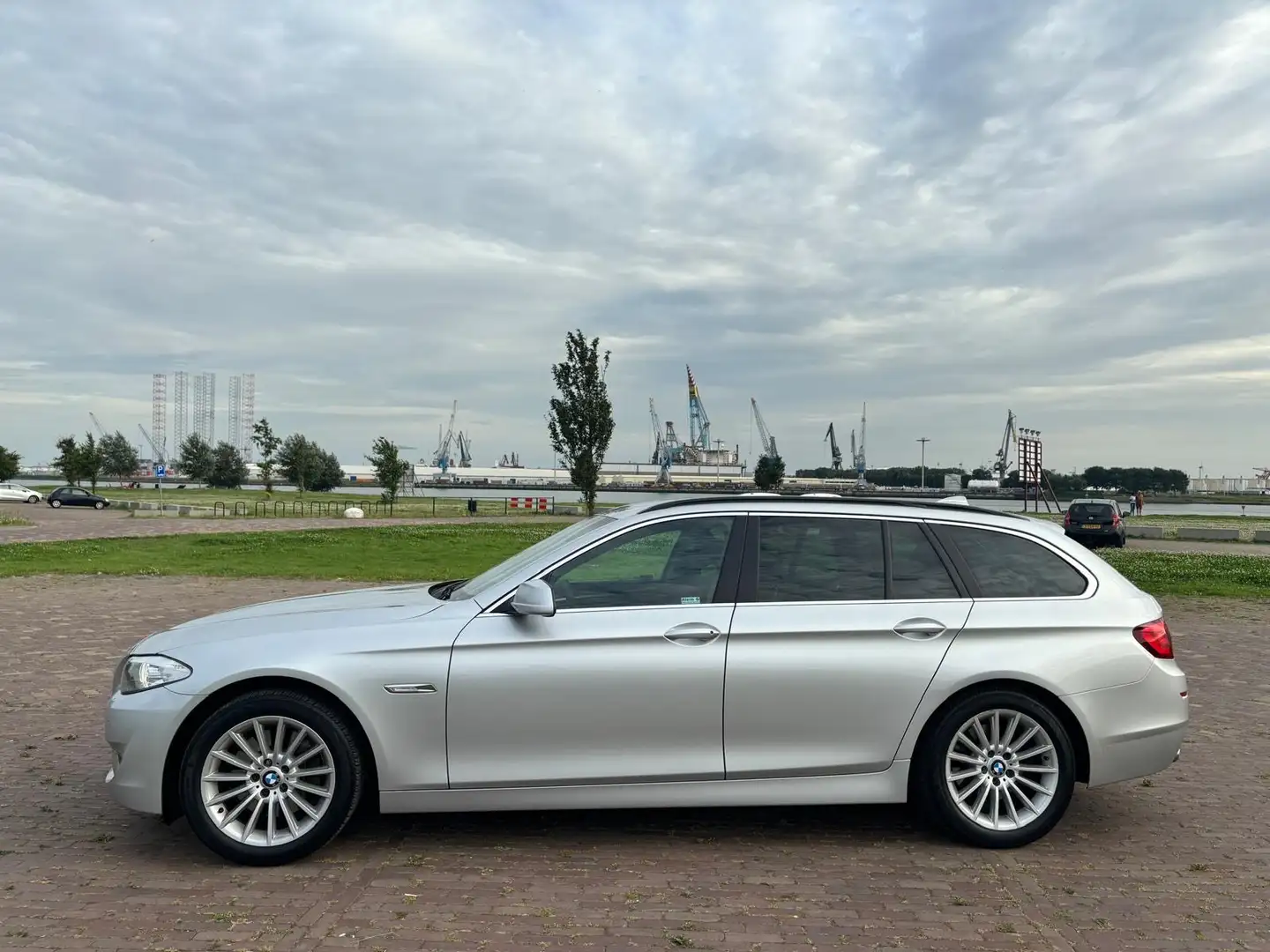BMW 528 528i High Executive Grijs - 2