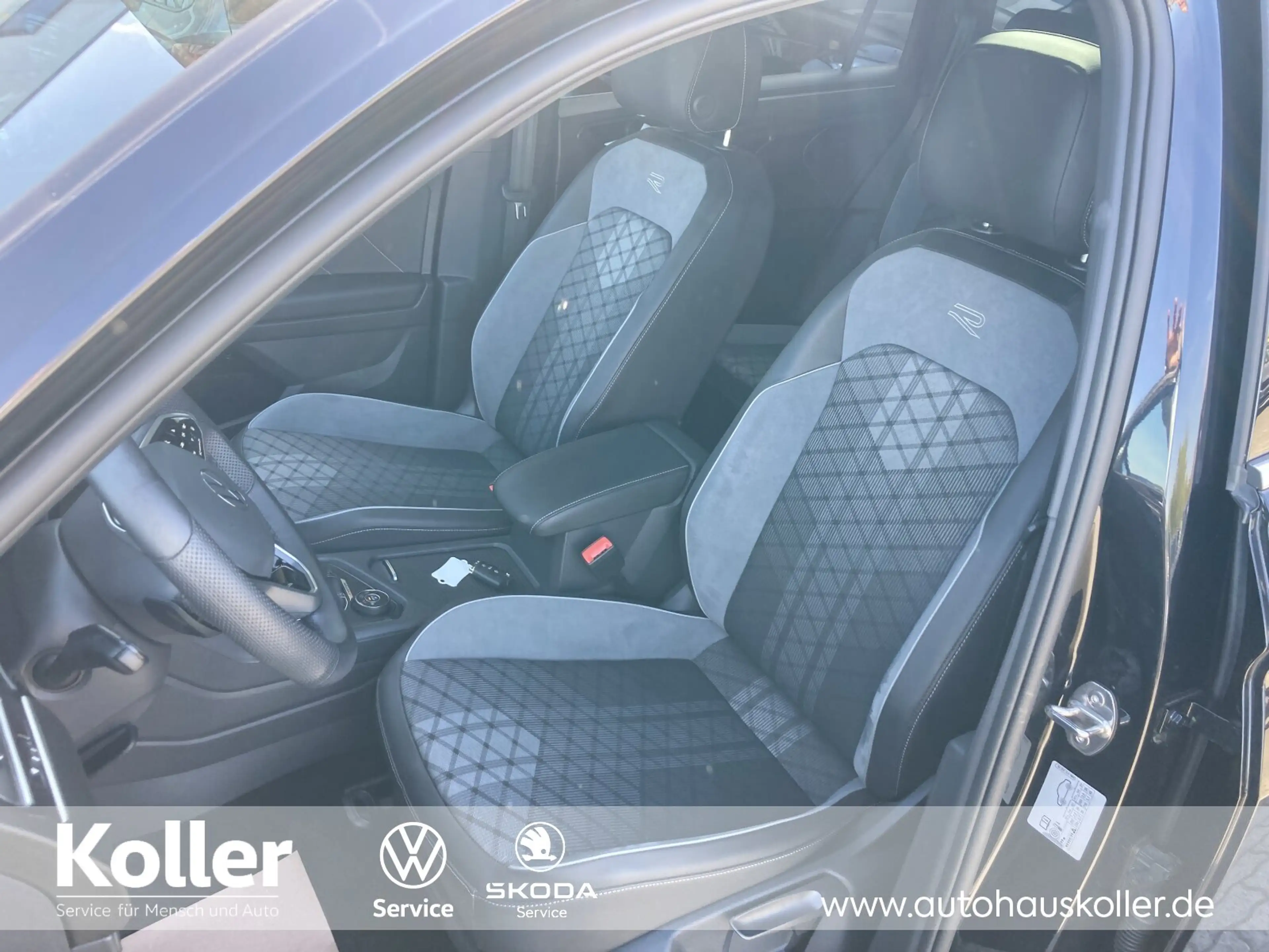Volkswagen Tiguan Allspace Tiguan Allspace 2.0 TDI DSG 4MO R-Line AHK Pano BC — photo 11