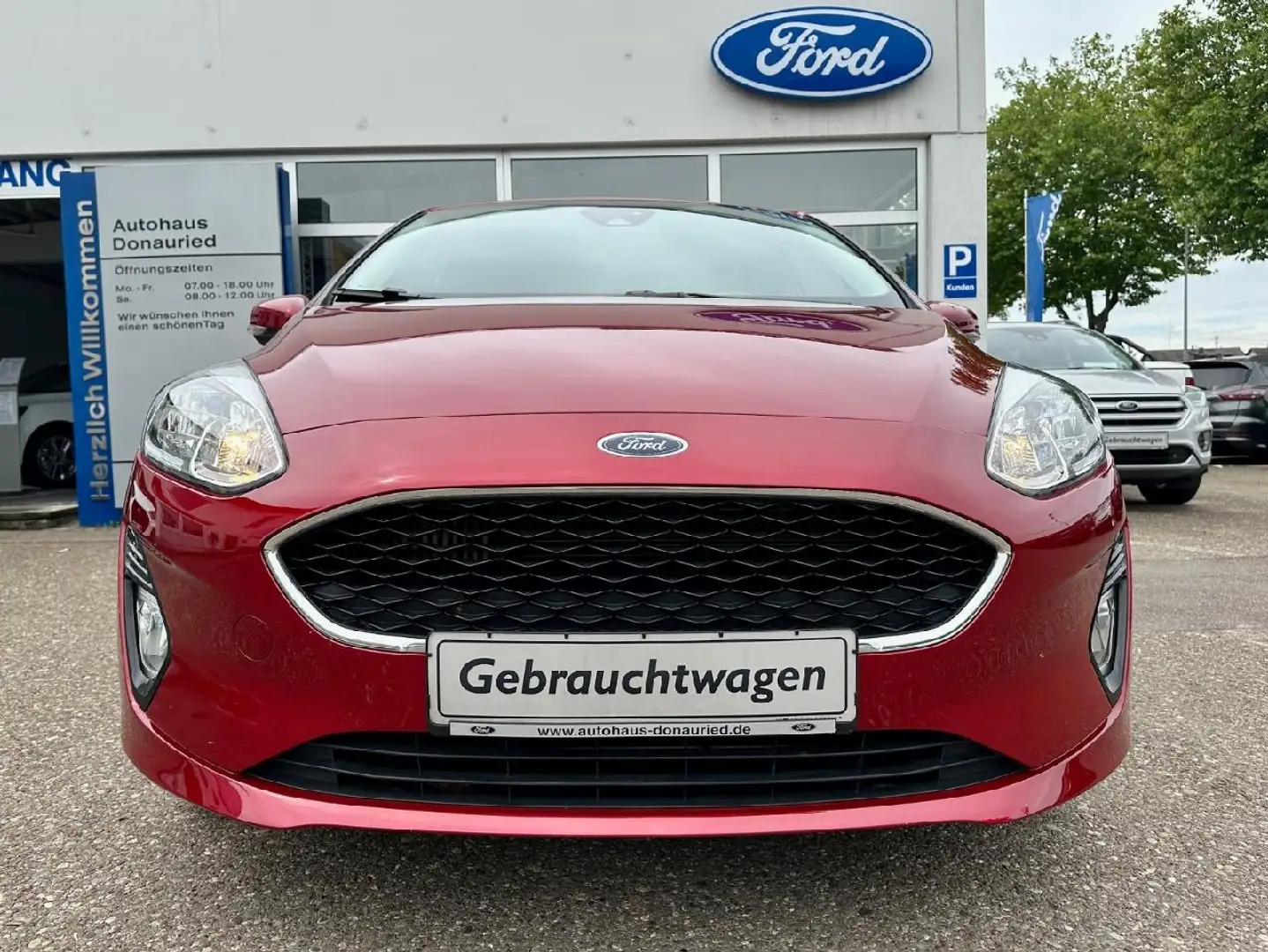 Ford Fiesta Cool & Connect Aut. Rot - 2
