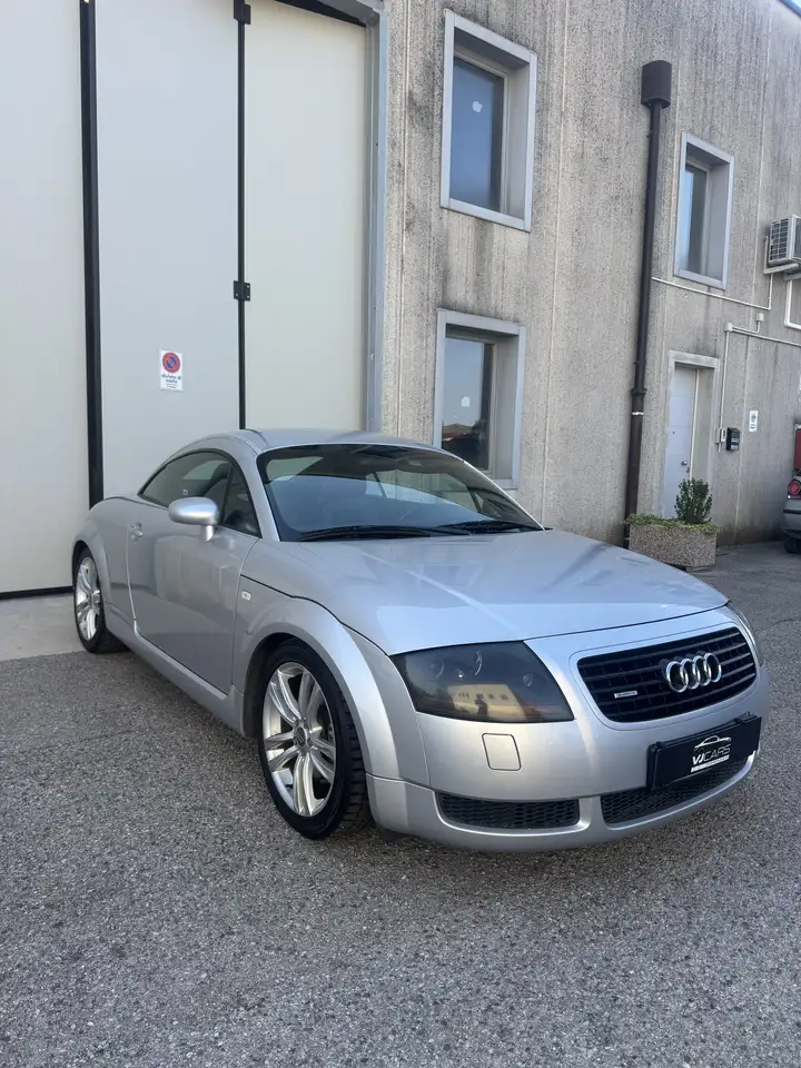 Audi TT 1.8t quattro 225cv, foto 3