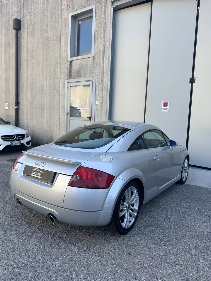 Audi TT 1.8t quattro 225cv, foto 6