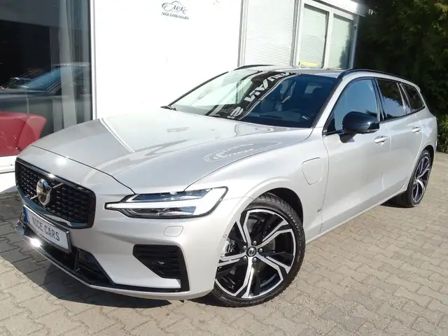 Volvo V60 Kombi T8 Ultra Dark Rech Plug In Hybrid AWD