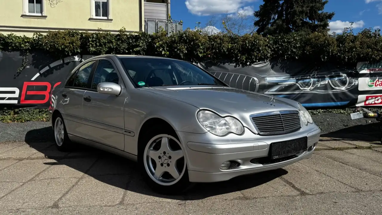 Mercedes-Benz C 180