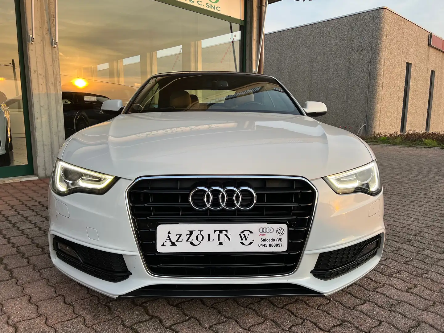 Audi A5 Cabrio 2.0 tdi 190cv S-line, Navi, Pelle, 19" Bianco - 2