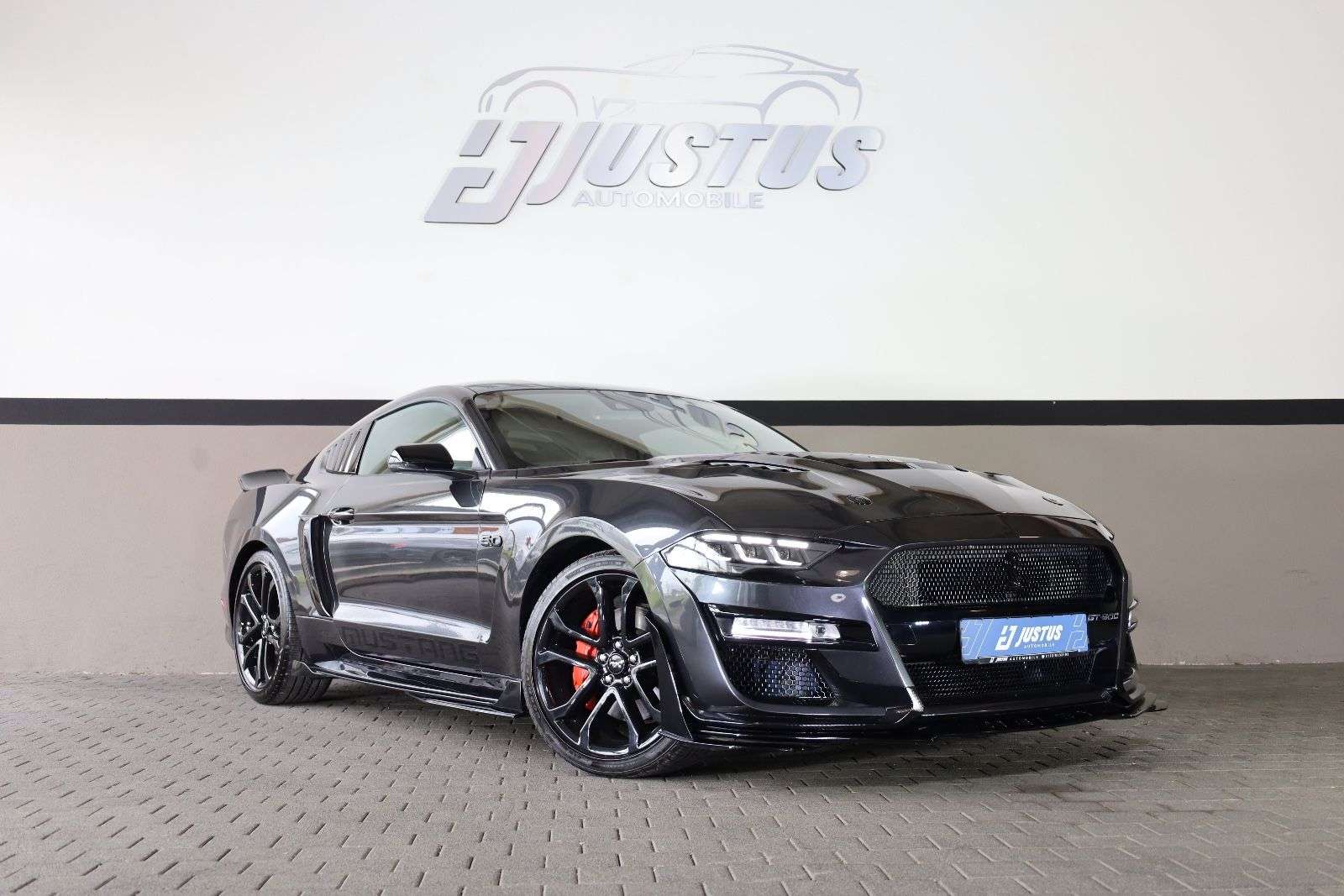 Second hand Ford Mustang 