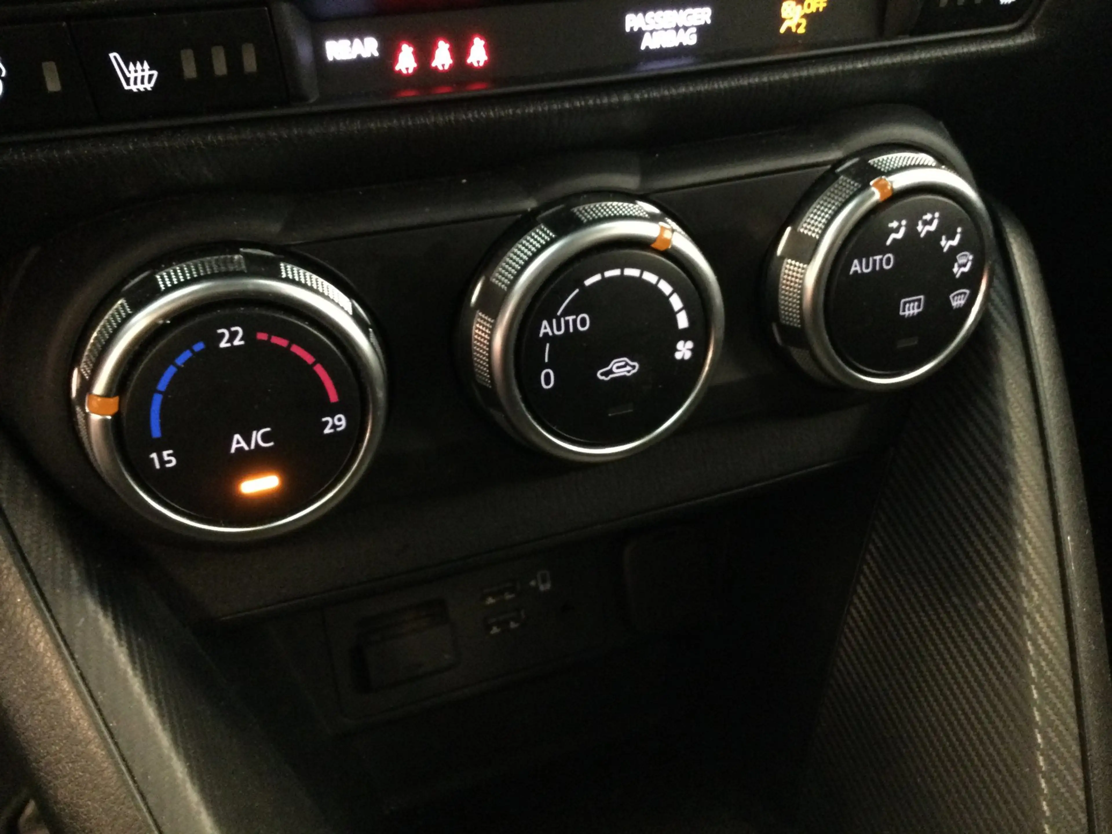 Mazda 2 1.5 e-SkyActiv-G 90 Homura Camera-PDC-Stuurverwarm — photo 12