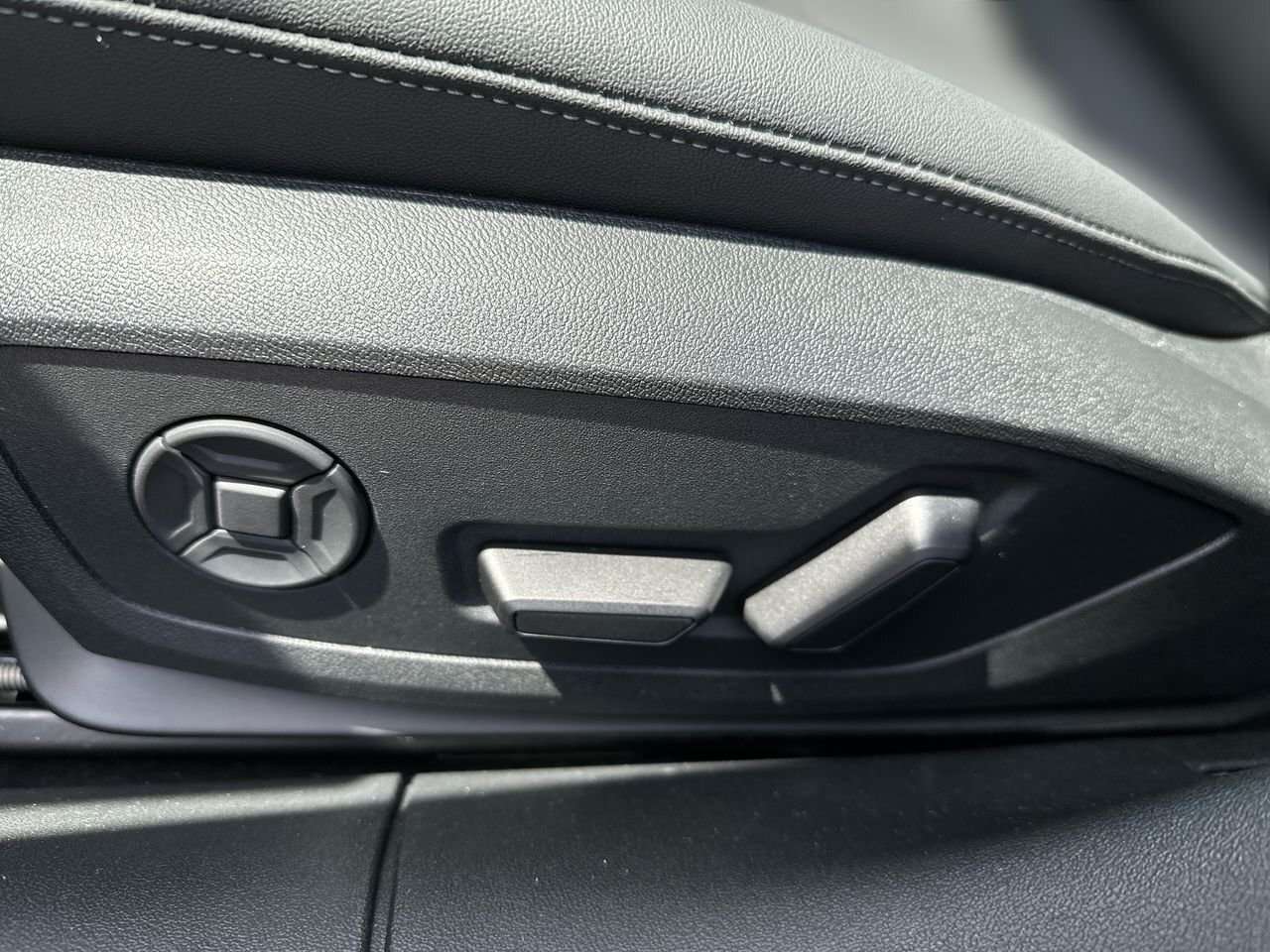2025 Audi A5 TFSI Lease From 2.48% | Electrochromic roof thumb 20