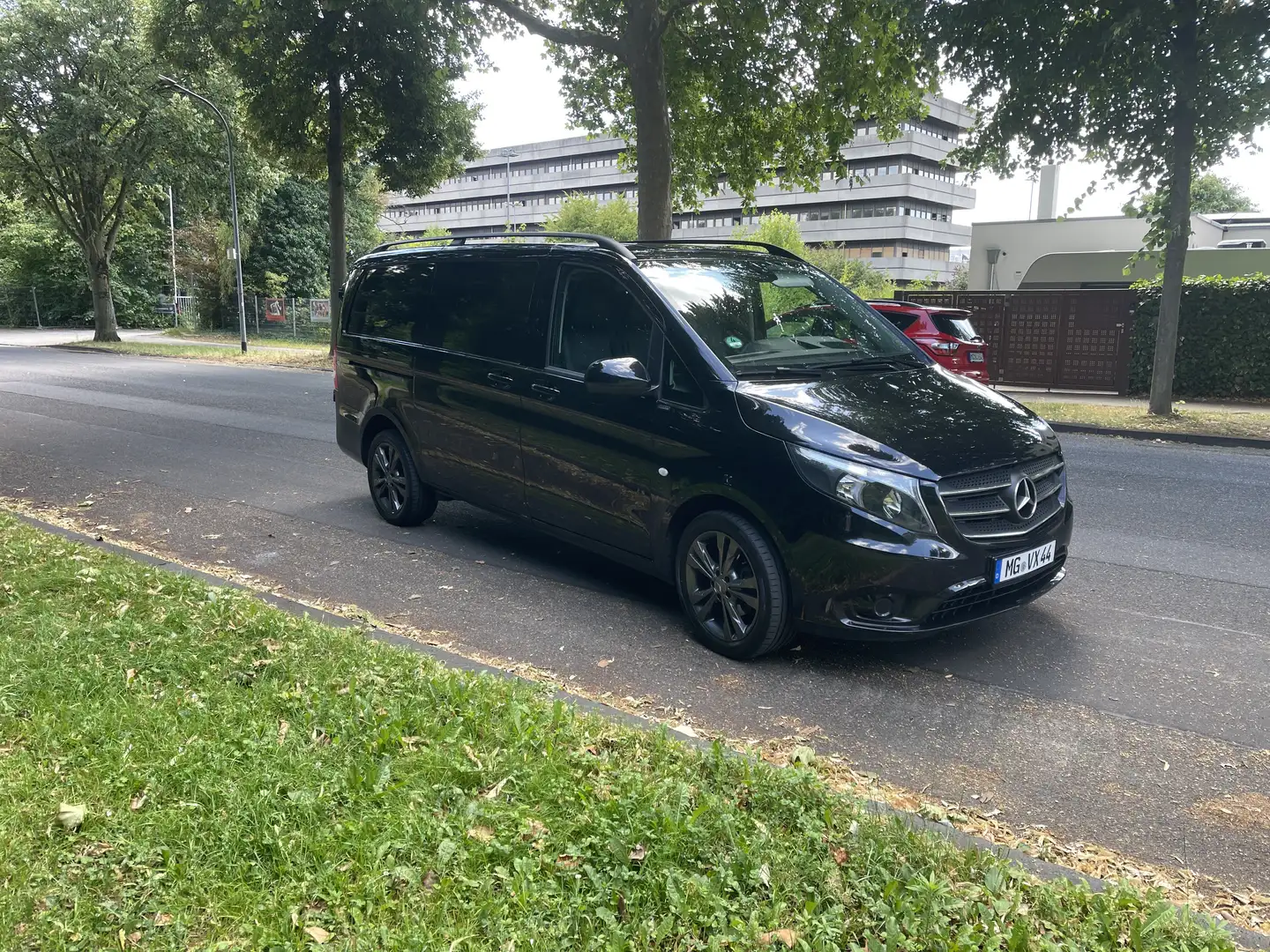 Mercedes-Benz Vito 111 CDI Lang WORKER - 1