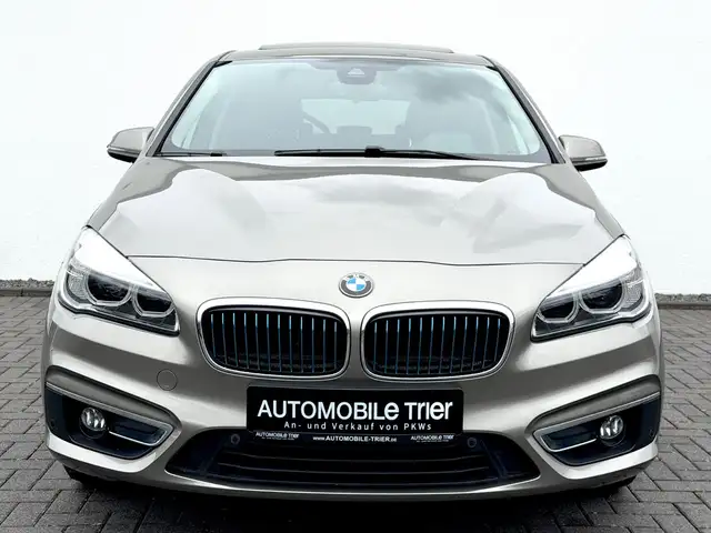BMW 2 Series view 2