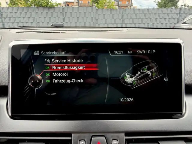 BMW 2 Series view 14