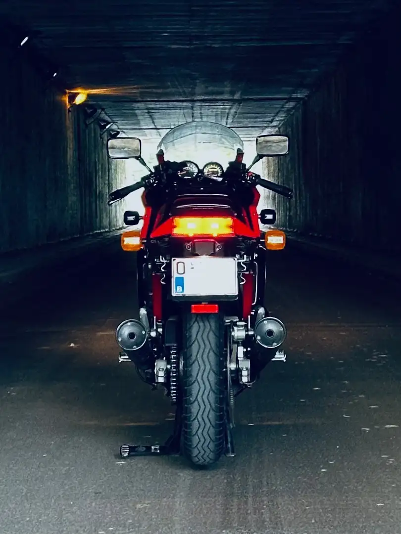 Kawasaki GPZ 900 R ZX900A1 06/1984 Restored Червоний - 1