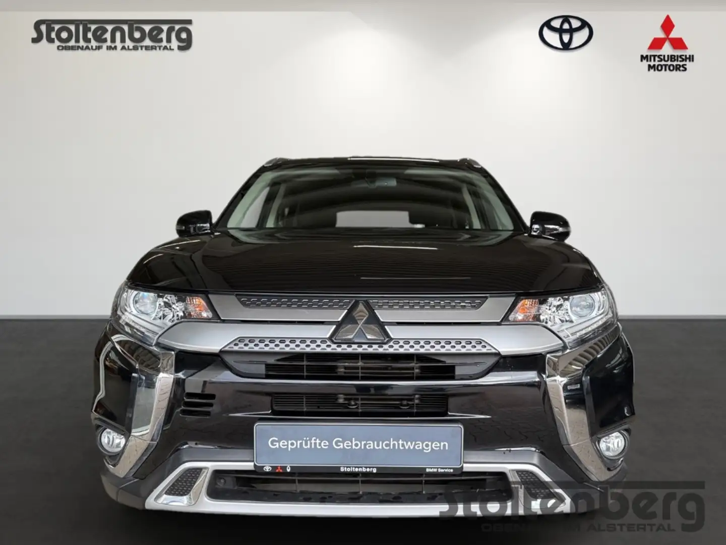 Mitsubishi Outlander 2,0 Spirit 2WD CVT Navi SH GJR Schwarz - 2