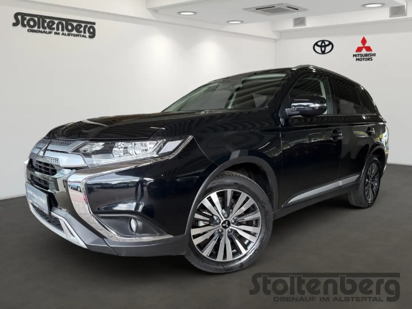 Mitsubishi Outlander 2,0 Spirit 2WD CVT Navi SH GJR Schwarz - 1