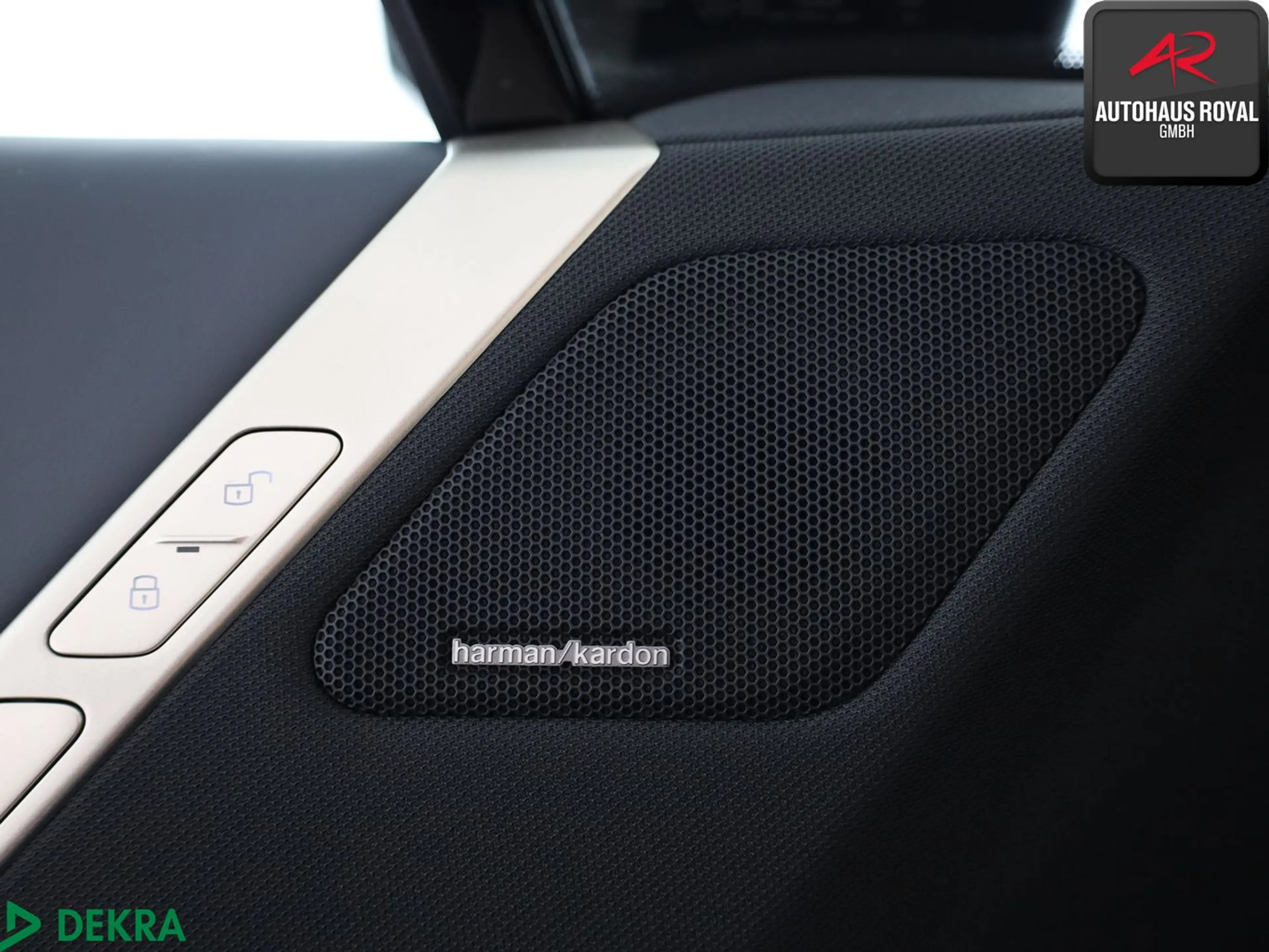 BMW iX xDrive50 SPORT PANO,HUD,360GRAD,SITZKLIMA,AHK — photo 15