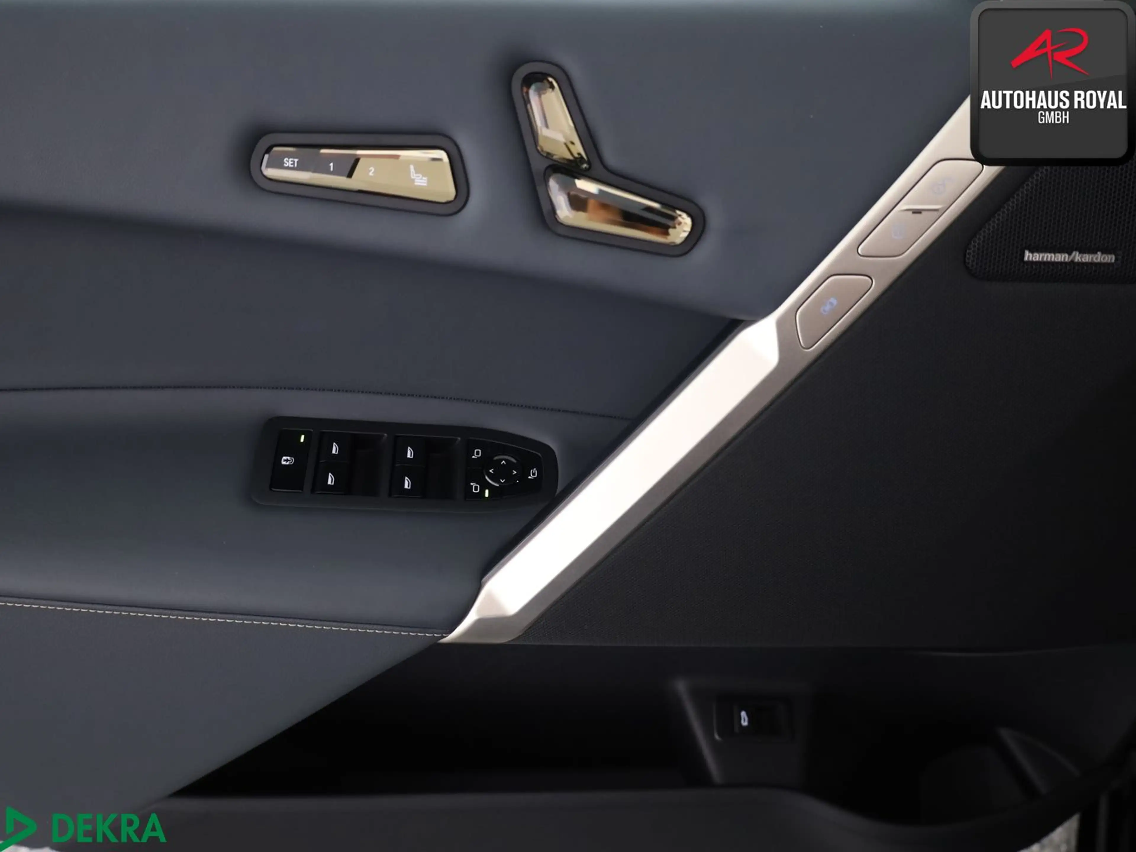 BMW iX xDrive50 SPORT PANO,HUD,360GRAD,SITZKLIMA,AHK — photo 14