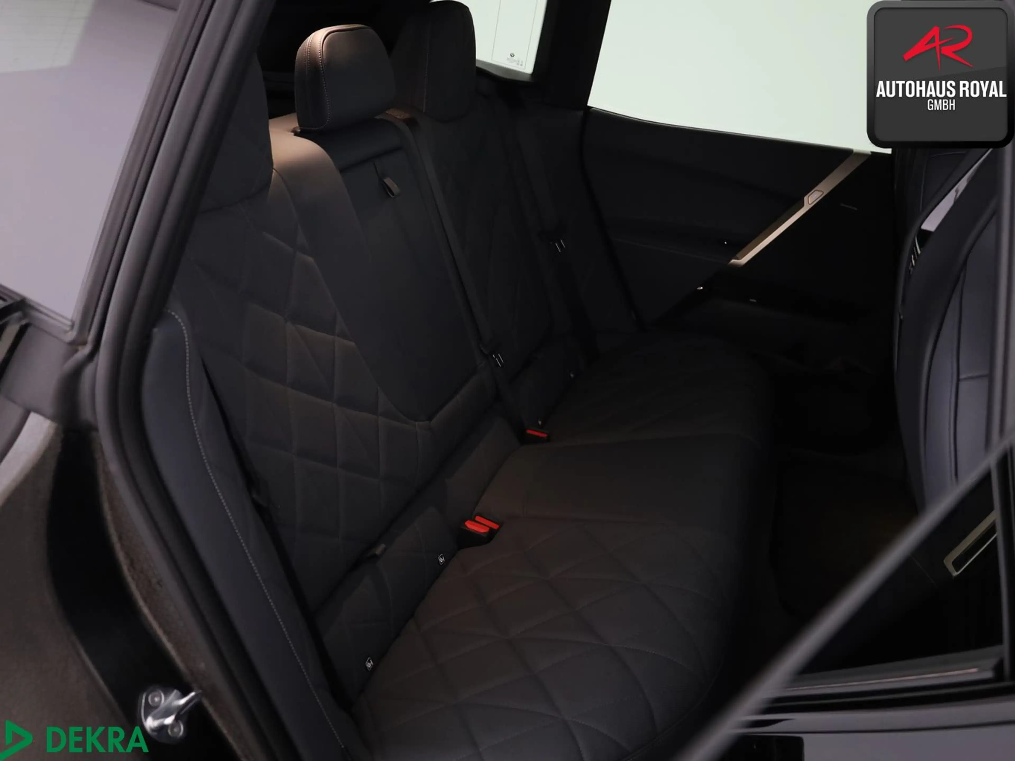 BMW iX xDrive50 SPORT PANO,HUD,360GRAD,SITZKLIMA,AHK — photo 12