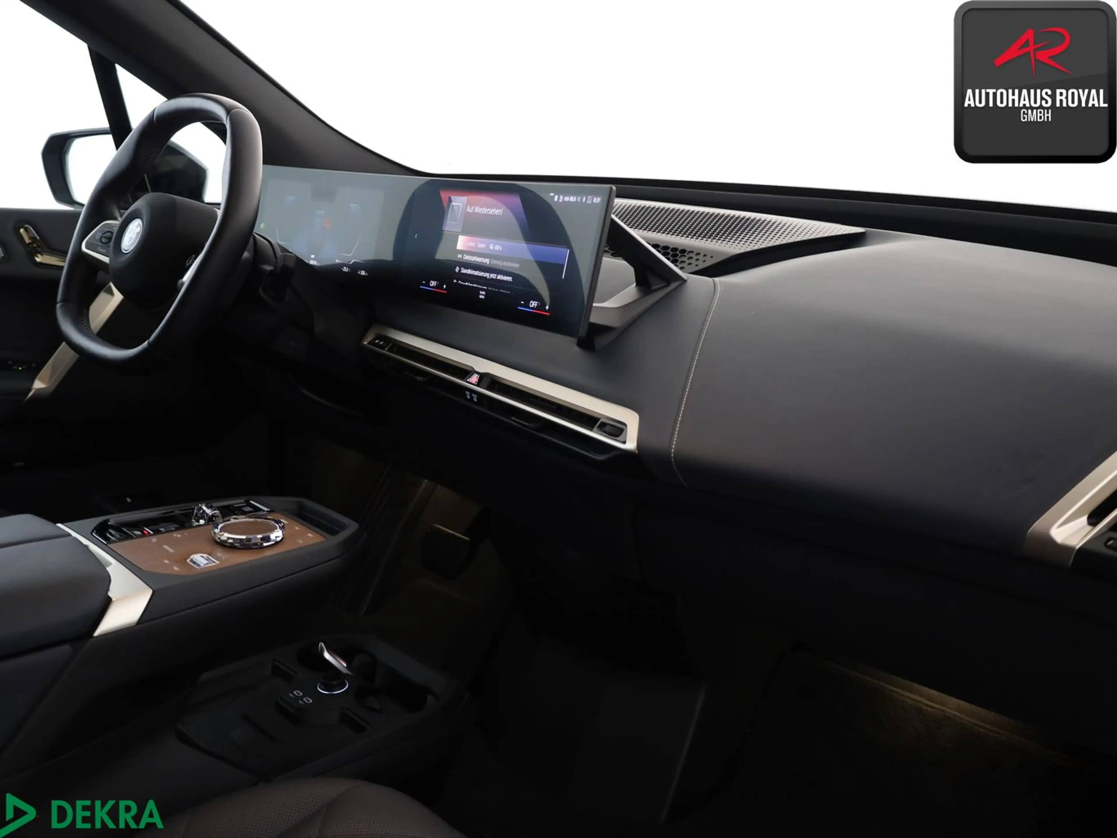 BMW iX xDrive50 SPORT PANO,HUD,360GRAD,SITZKLIMA,AHK — photo 10
