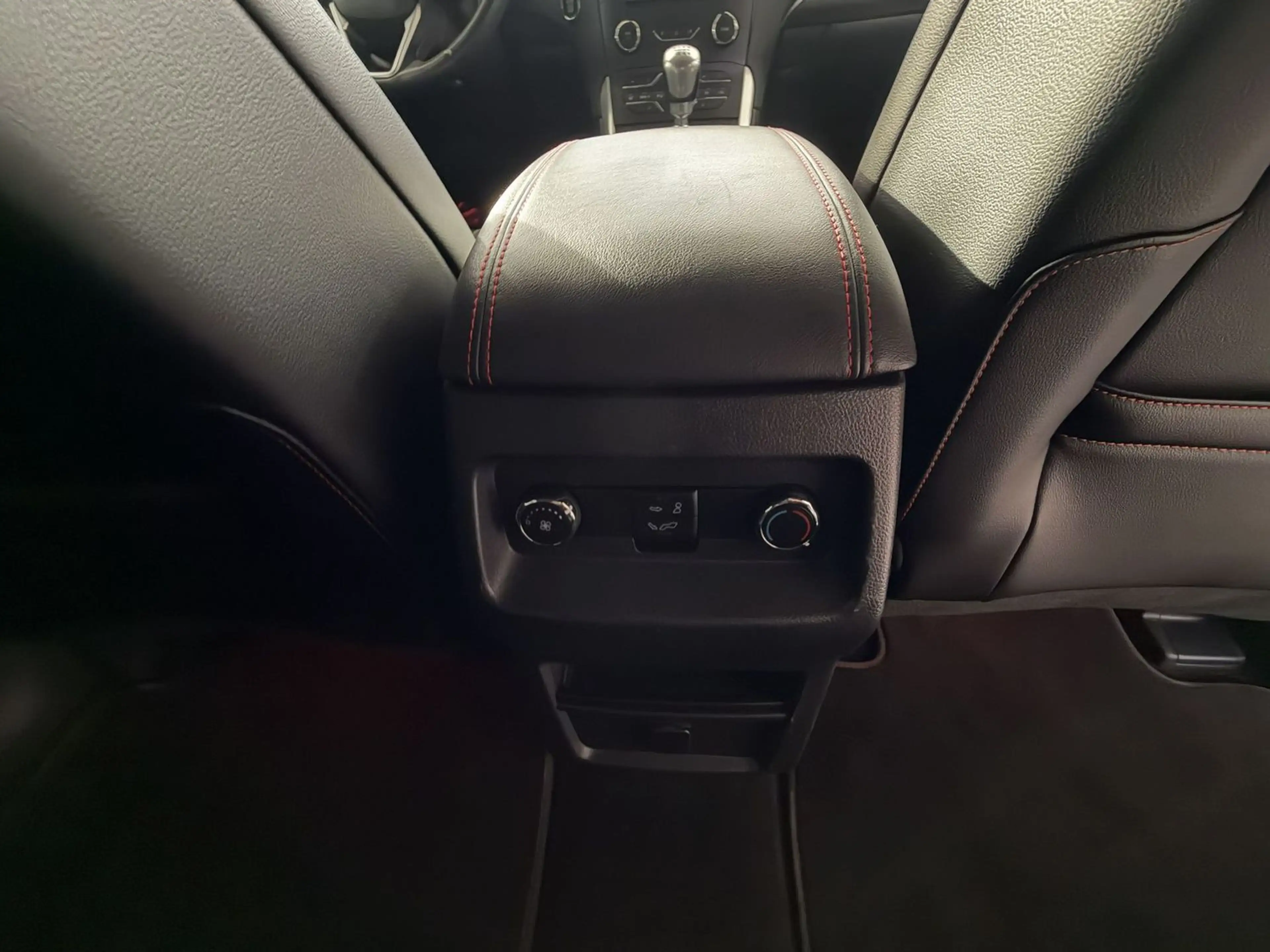 Ford S-Max ST-Line 7-Sitzer/Navi/Kamera — photo 17