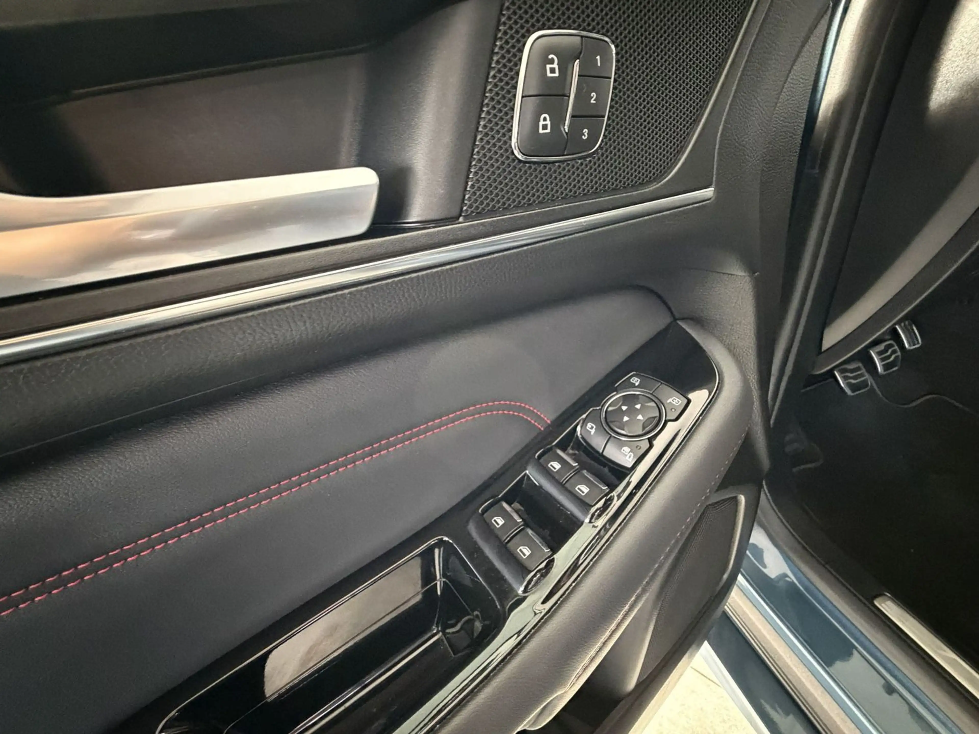 Ford S-Max ST-Line 7-Sitzer/Navi/Kamera — photo 23